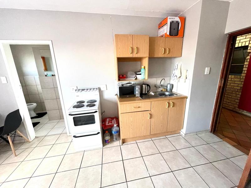 1 Bedroom Property for Sale in Kannoniers Park North West